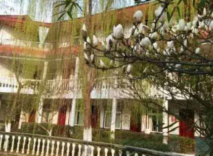 郫县平乐老年康乐苑_成都5000元左右老年公寓