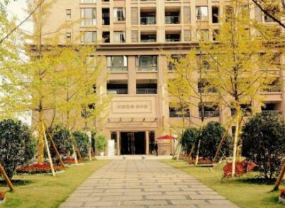 成都保利和熹会颐养中心_成都带医疗养老院有几家,成都有医养结合的养老院