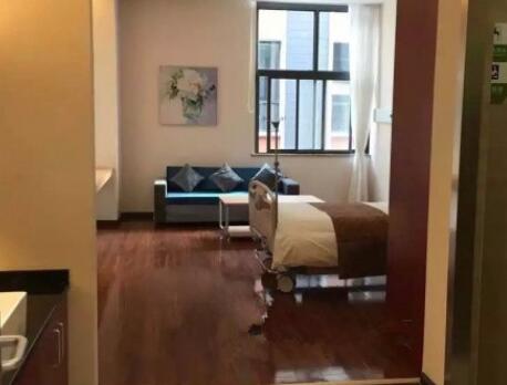 云南鑫湖养护中心_昆明五星级养老社区,昆明五星级养老院一个月多少钱