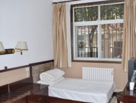 西安芷阳湖养老院环境图片