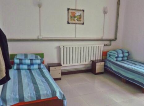 南山冰雪小镇养生公寓_乌鲁木齐5000元左右养老院有几家