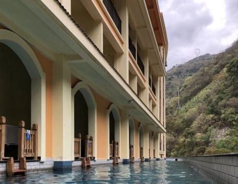 元江红河谷热河温泉酒店环境图片