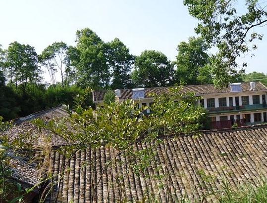 湘潭市韶山白玉老年公寓_湘潭老年痴呆照护老年公寓地址在哪