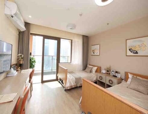 泉州：市人大常委会调研石狮市养老服务体系建设情况！