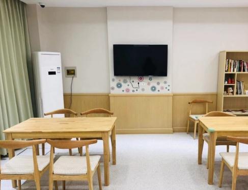 西城南线阁社区养老服务驿站价格、地址、电话等查询！