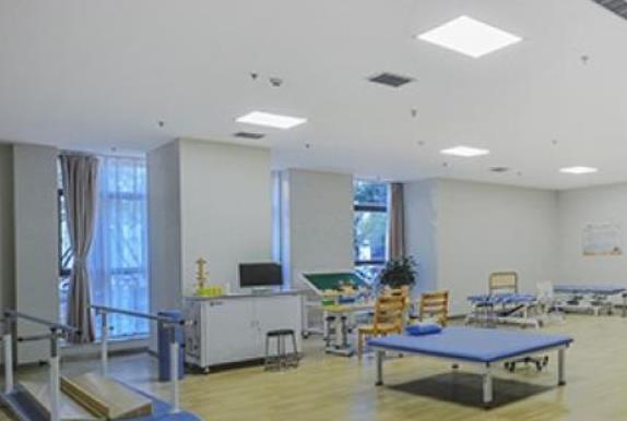 六合依养家老年颐养中心_济宁3000元左右老年护理院,济宁老年公寓排名