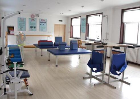 青岛市四方区福彩四方老年公寓_青岛3000-5000养老院