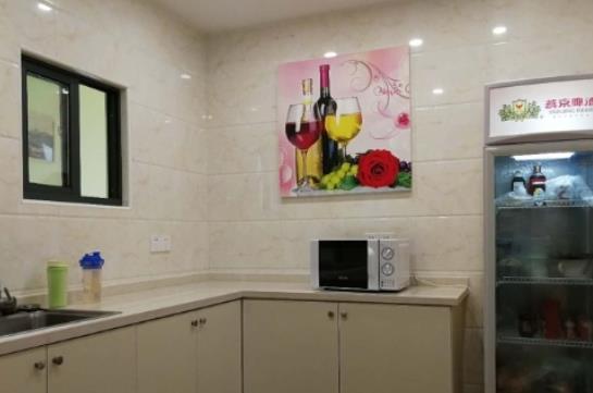 静安区提供骨折康复服务的养老院价格收费？