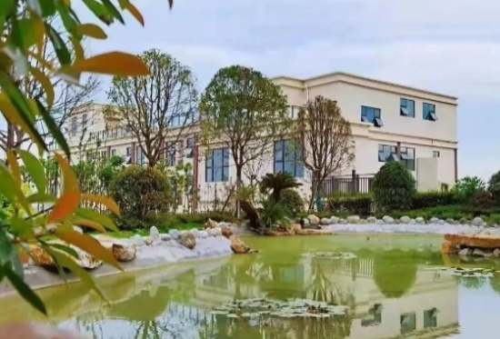 谷沿怡康养老-杉养庄园环境图片