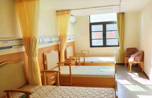 上海松江中山街道燕喜雁居敬老院环境图片