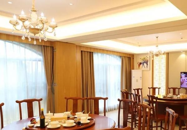 泉州市龙人·伍心金秋家园养老社区环境图片