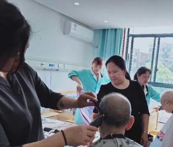 玉潭巴普养老院环境图片