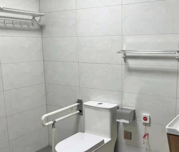 龙里县城区老年人日间照料中心_黔南州老年公寓怎么样,黔南州老年体育协会