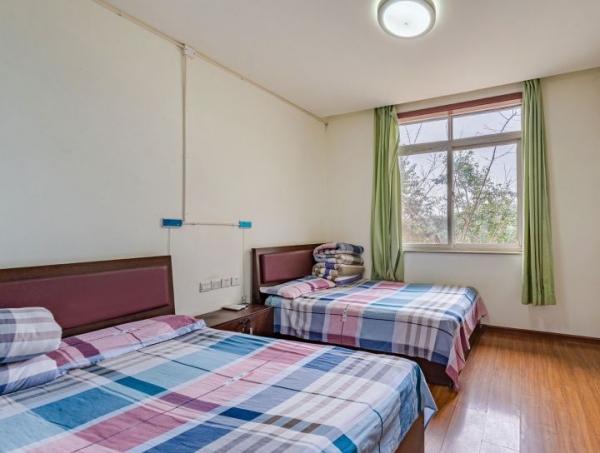 郫都区友爱中心敬老院_成都最贵养老院,成都养老院排名前十及价格