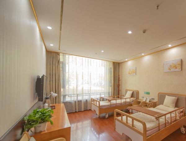 瑞小满熊猫颐园_成都口碑好养老院价位多少钱