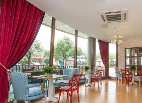 幸福阳光老年公寓环境图片